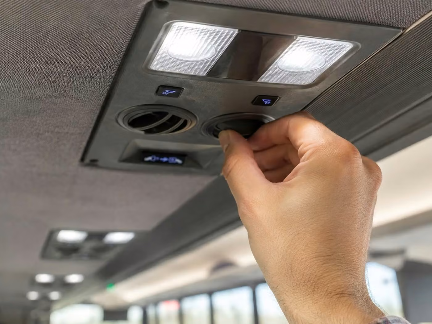 enterprise 25 passenger minibus air conditioning