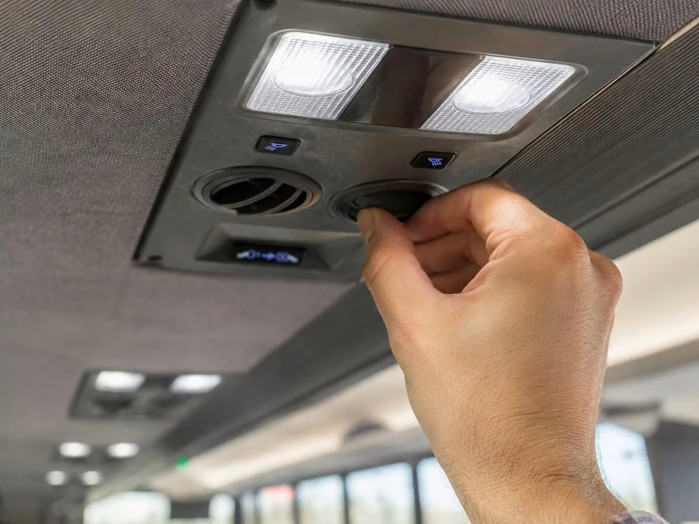 enterprise 28 passenger minibus air conditioning