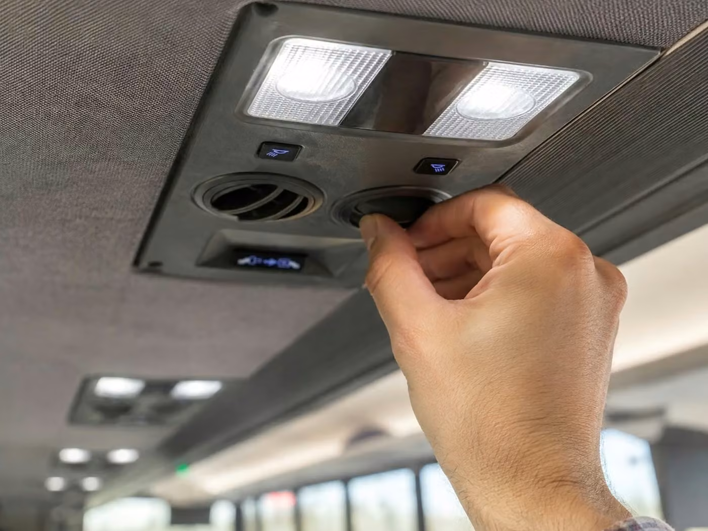 enterprise 35 passenger minibus air conditioning