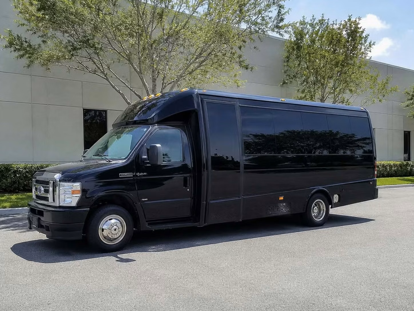 18 passenger minibus